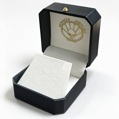 jewelry boxes for earring and necklace
